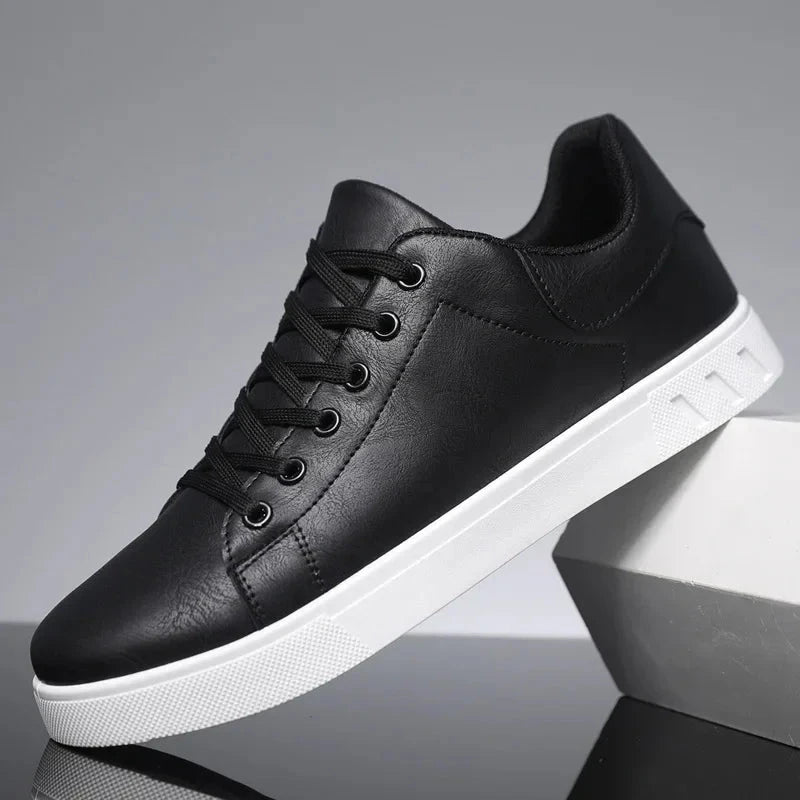 Tênis Masculino de Couro Elegance Tênis Masculino de Couro Elegance Nous Moda Masculina Preto 37