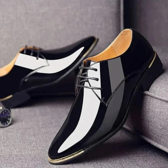 Sapato Social de Couro Italiano e Envernizado Sapato Social de Couro Italiano e Envernizado - Grupo 10 Nous Moda Masculina 