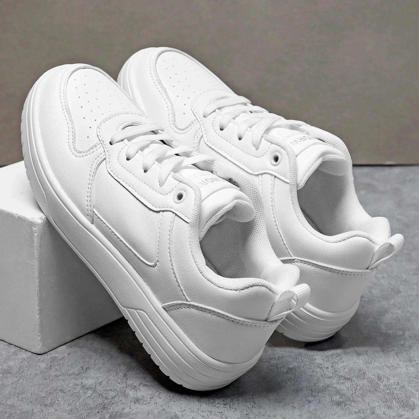 Tênis Masculino Basic Comfort Tênis Masculino Basic Comfort Nous Moda Masculina Branco 35 